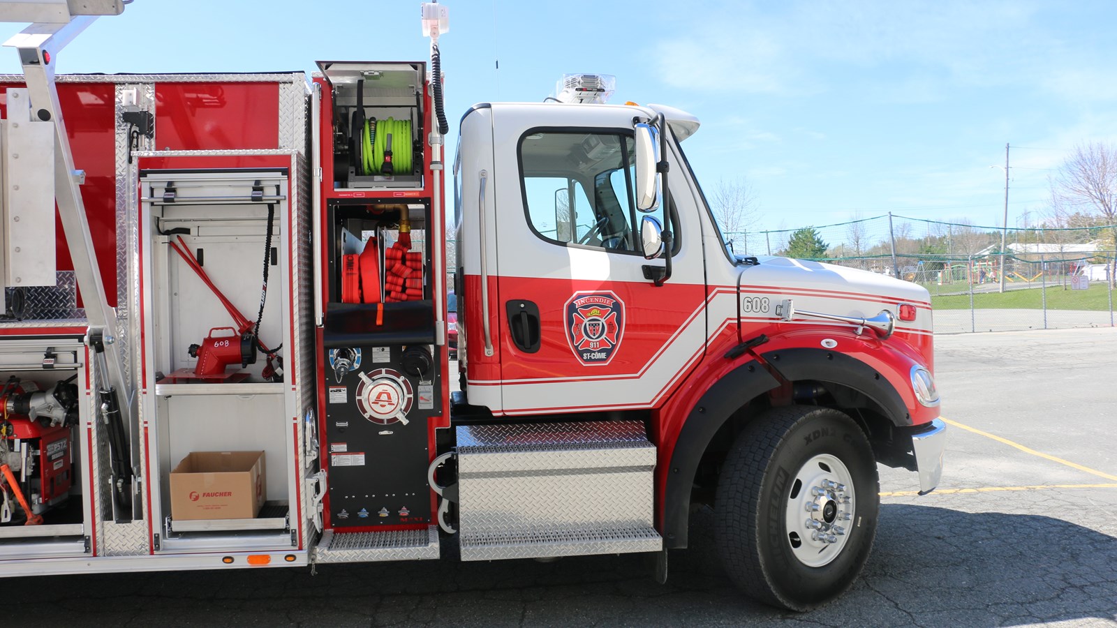 Un nouveau camion pour les pompiers de Saint-Côme-Linière