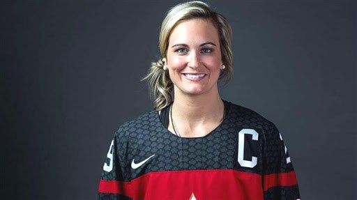 Marie-Philip Poulin remporte le prix Isobel Gathorne-Hardy 2021
