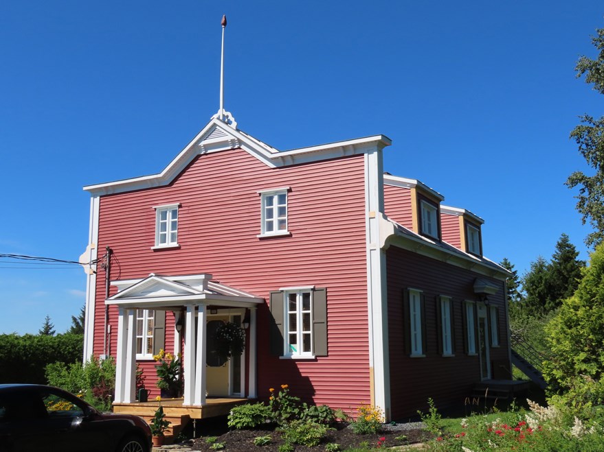 Ce bâtiment se trouve à Saint-Hilaire-de-Dorset.