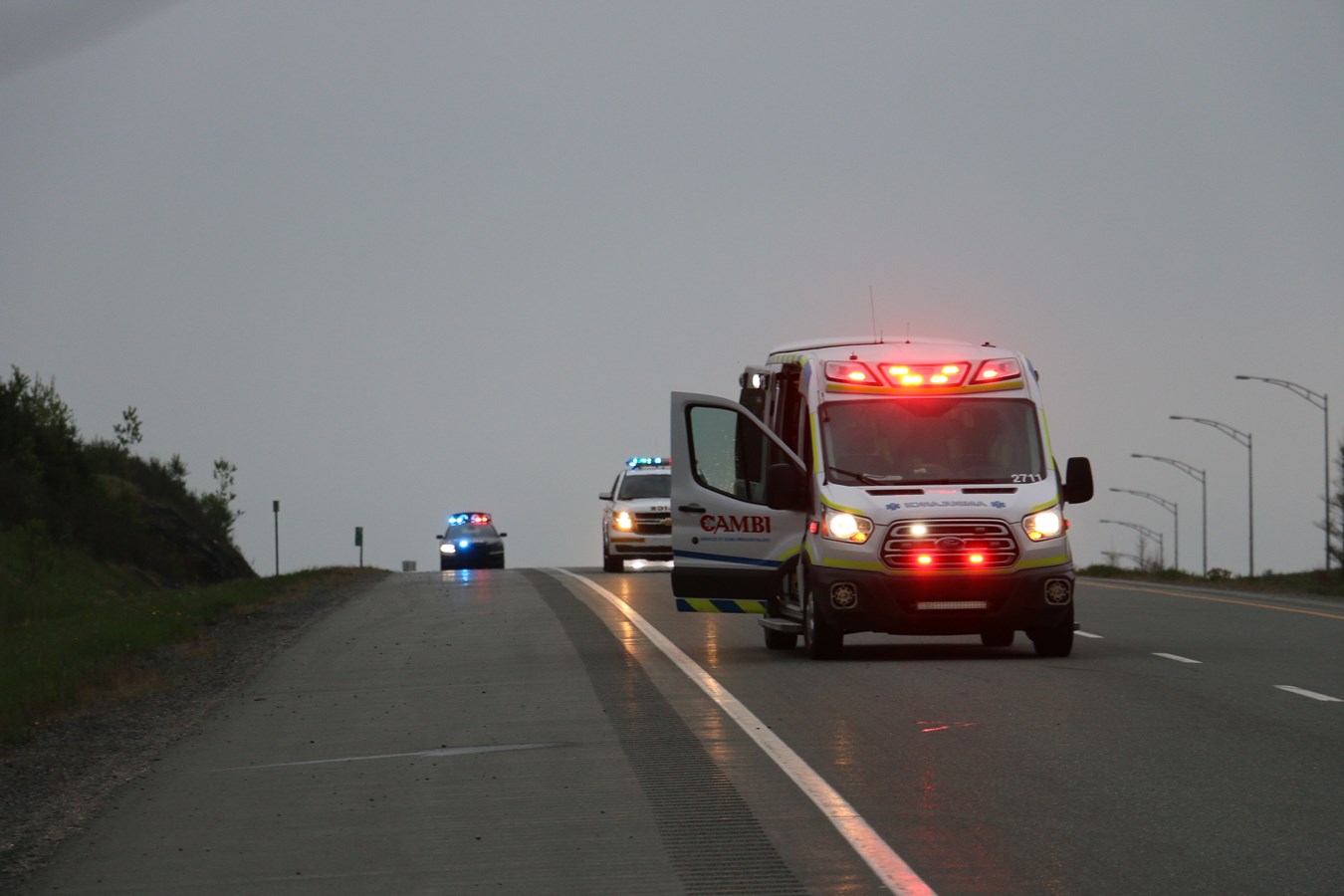 Un motocycliste gravement blessé après une sortie de route sur l'A-73