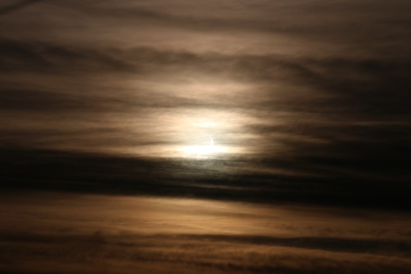 Un photo-reportage de l'éclipse annulaire du 10 juin 2021