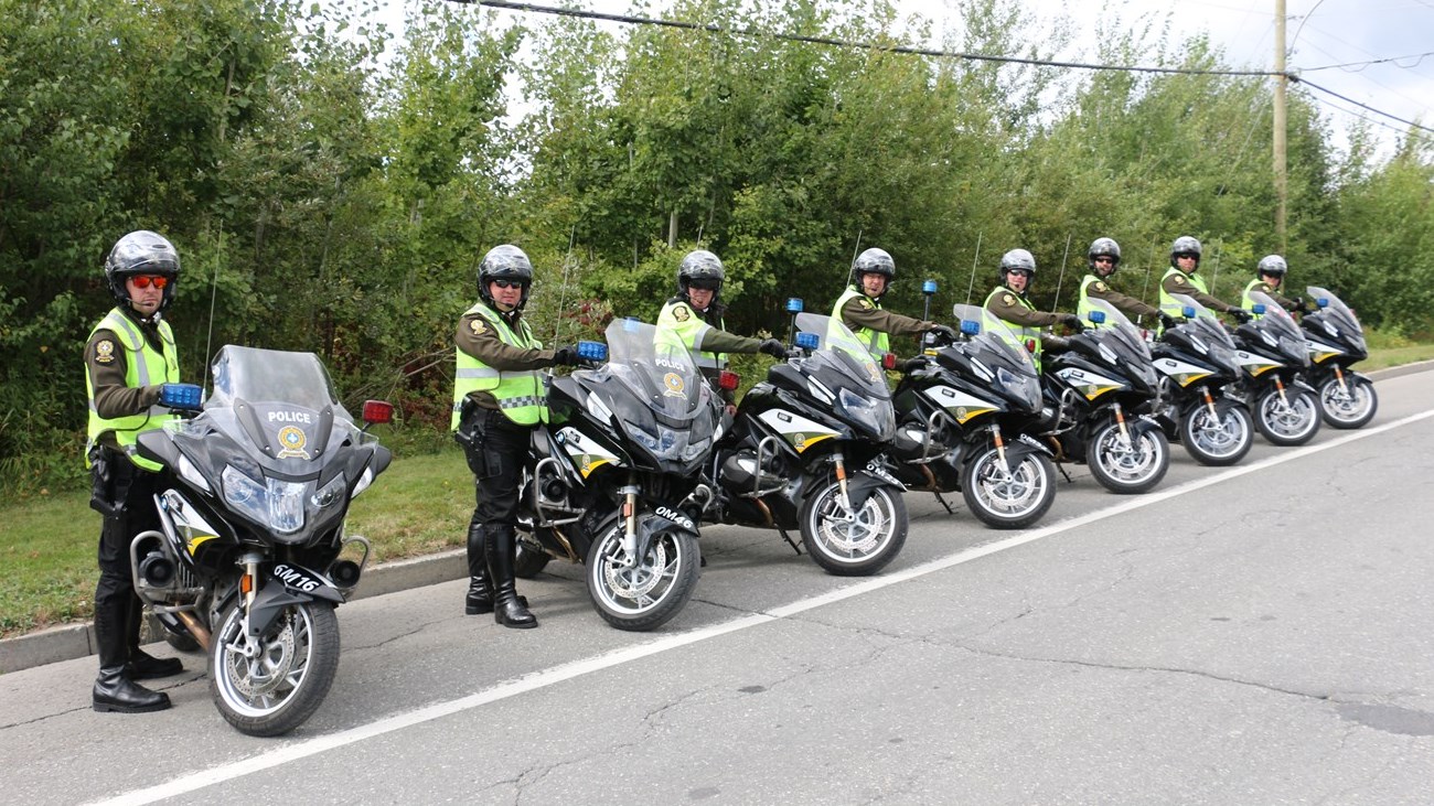 Équipe de motard de la Sûreté du Québec à Saint-Georges lors de la compétition international de cycliste