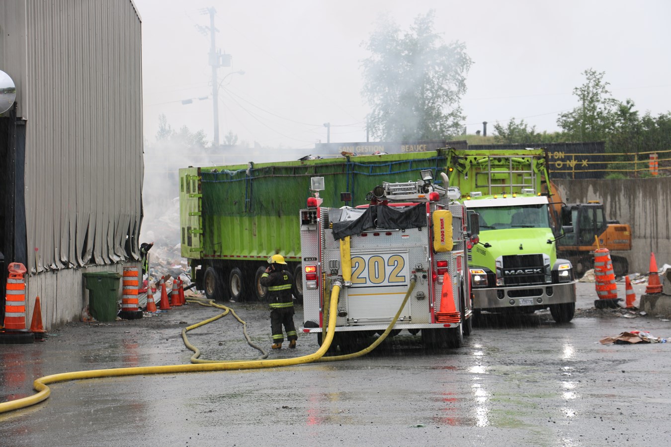 Des débris prennent feu à l'Écocentre de Beauceville