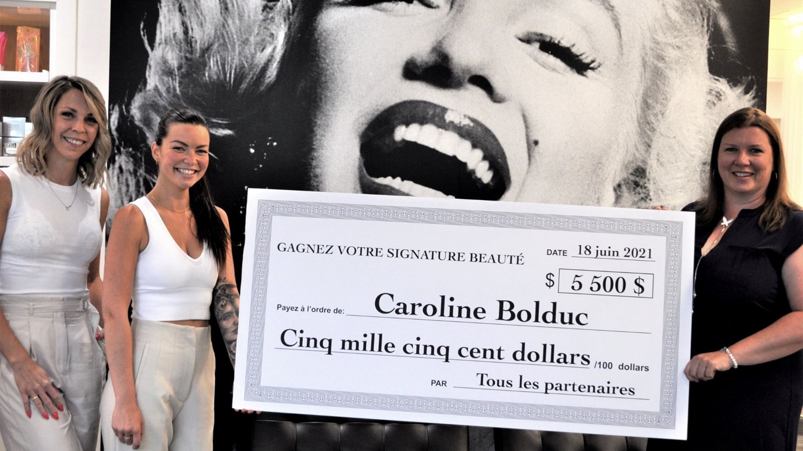 À droite, Caroline Bolduc avec les deux instigatrices du concours, Nancy Paquet et Andréanne Poulin.