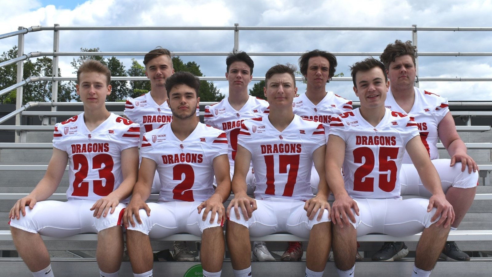 De gauche à droite sur la photo : Benjamin Thibault, Marc-Antoine Lacroix, Pier-Luc Boucher, Zachary Vachon, Justin Talbot, Tristan Houle, Zachary Roy et Antoine Quirion.