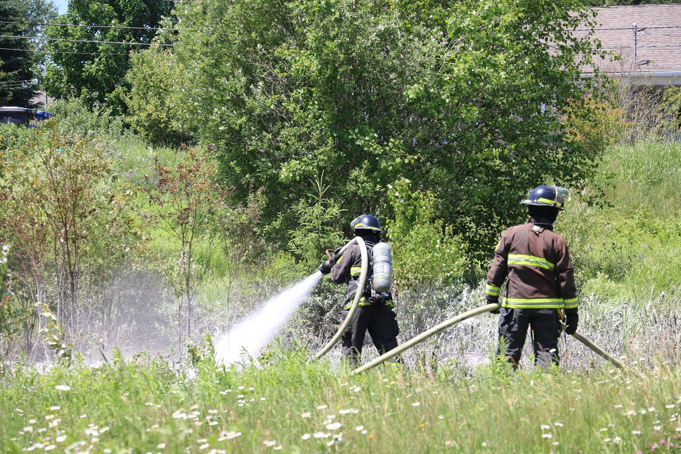 Feu de broussaille à Saint-Georges