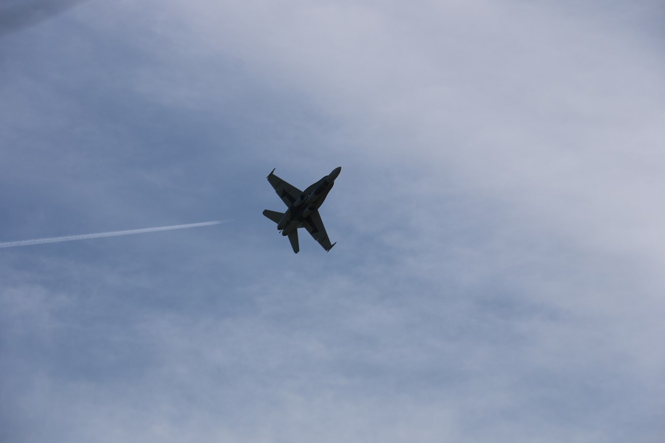 CF-18