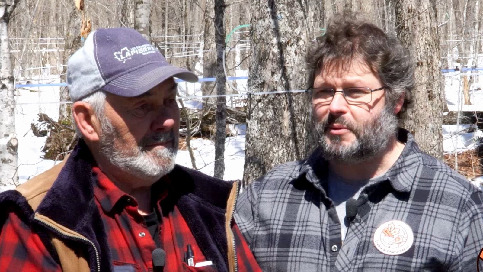 Donald Lapierre, président et fondateur des Équipements Lapierre et le biologiste Stéphane Guay.