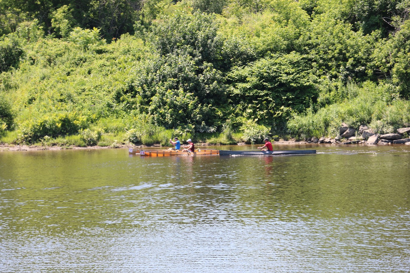 Découvrez en images la course de canot présentée à Vallée-Jonction