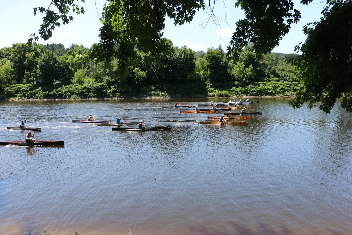 Découvrez en images la course de canot présentée à Vallée-Jonction
