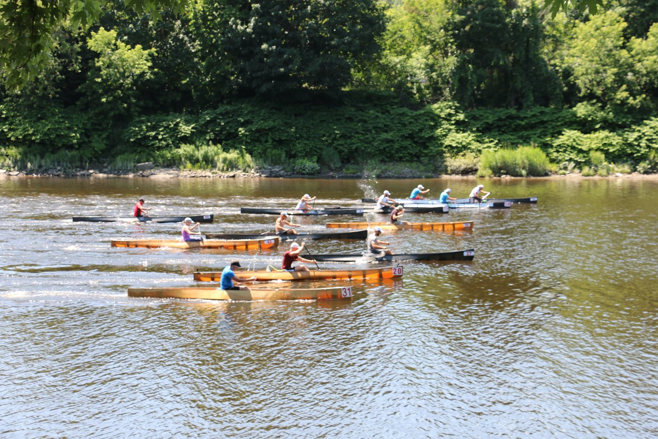Découvrez en images la course de canot présentée à Vallée-Jonction