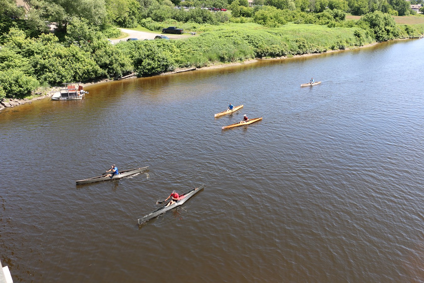 Découvrez en images la course de canot présentée à Vallée-Jonction