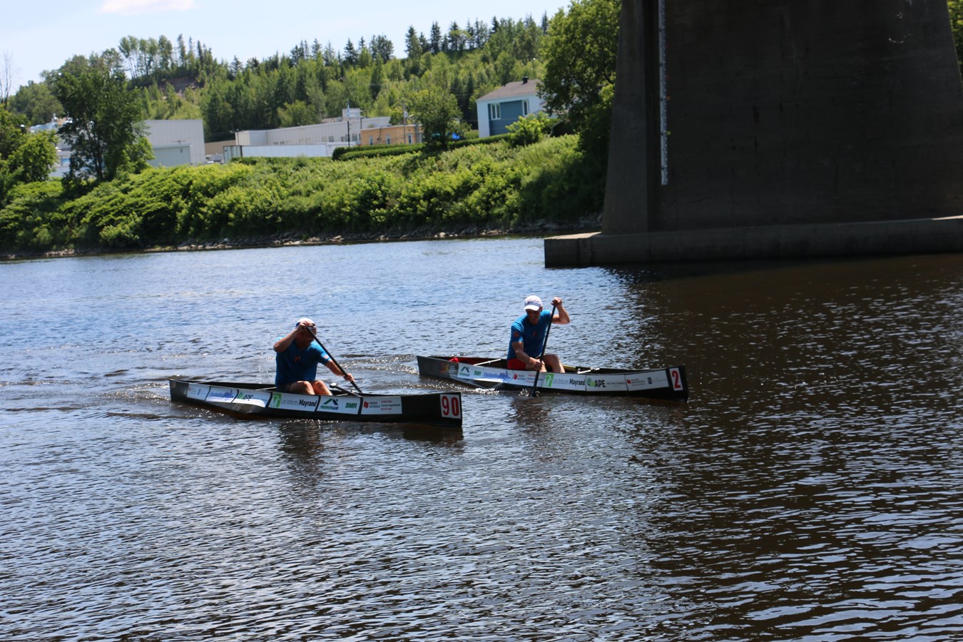 Découvrez en images la course de canot présentée à Vallée-Jonction