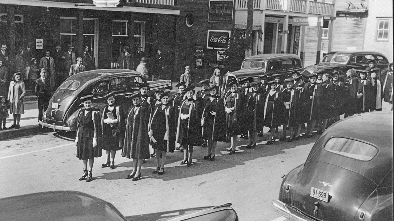 Parades, défilés et processions il y a 75 ans