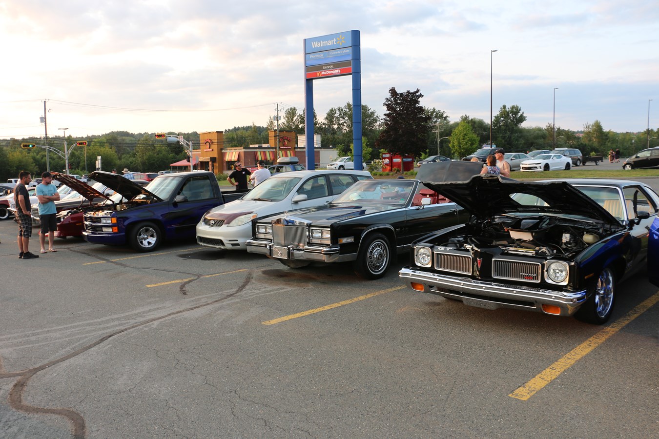 Club automobiles Beauté d'acier: des rencontres de passionnés