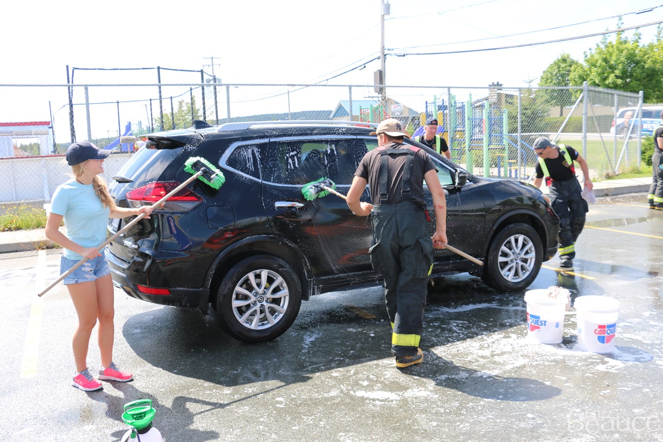 Un record battu pour le 3e lave-auto des pompiers d'East-Broughton