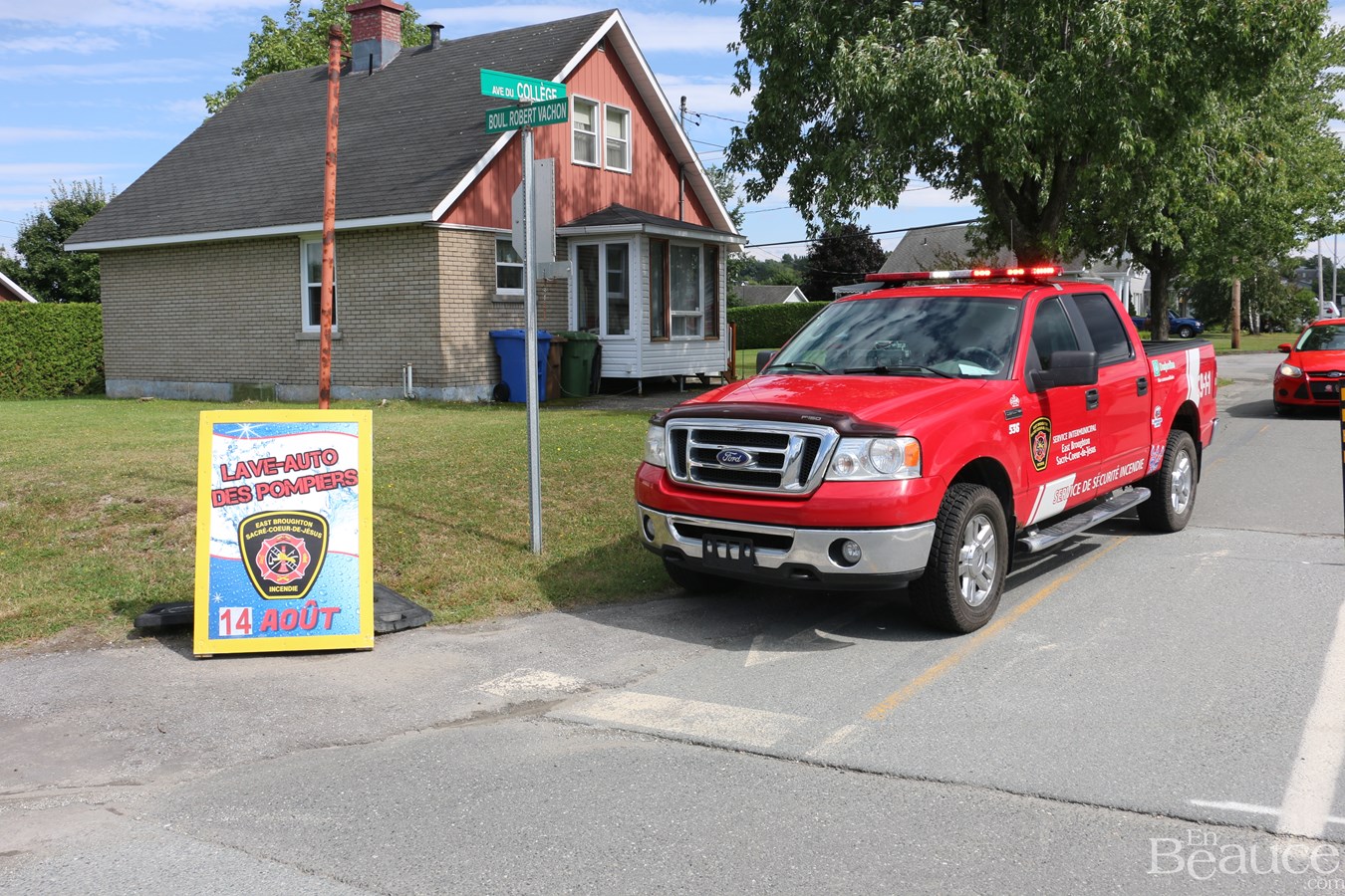 Un record battu pour le 3e lave-auto des pompiers d'East-Broughton