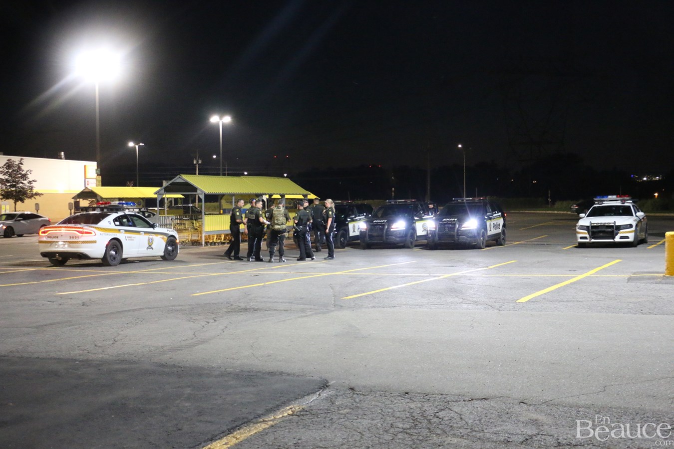 Photoreportage de l'opération policière à Sainte-Marie