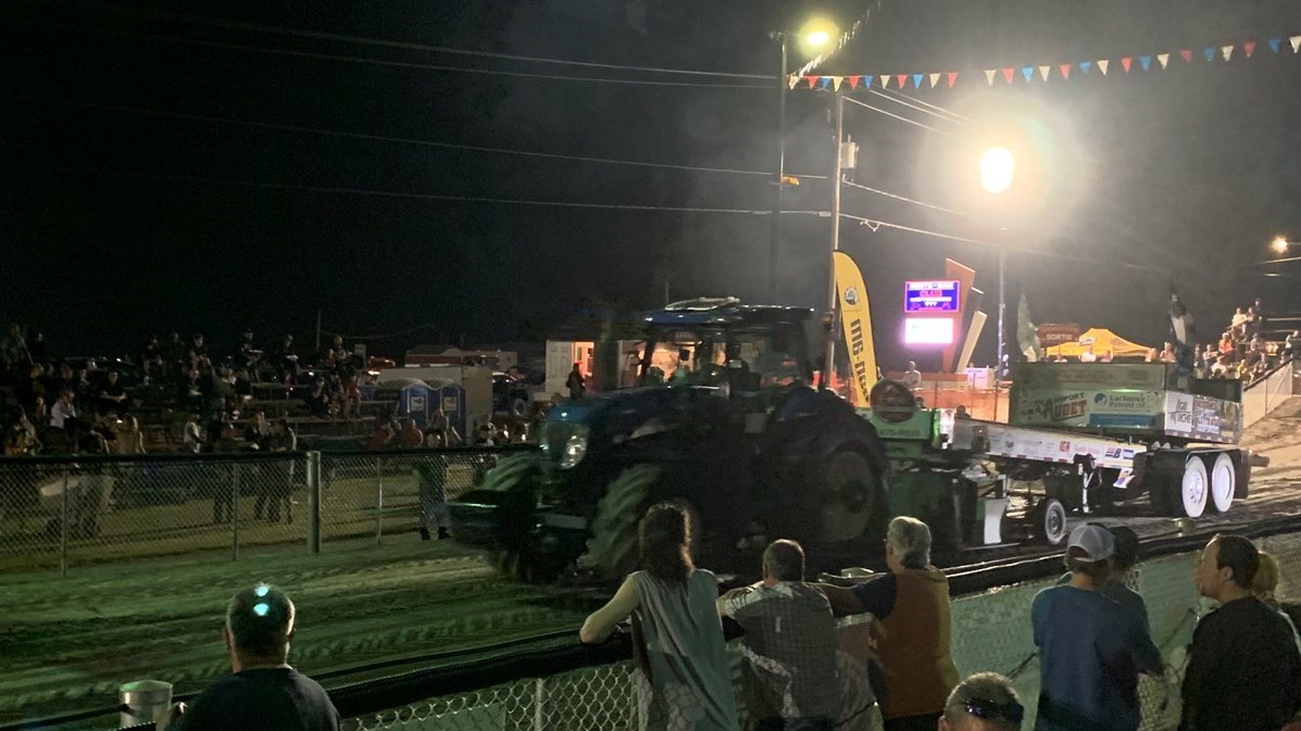 Retour en images sur la grande tire de tracteurs à Saint-Bernard