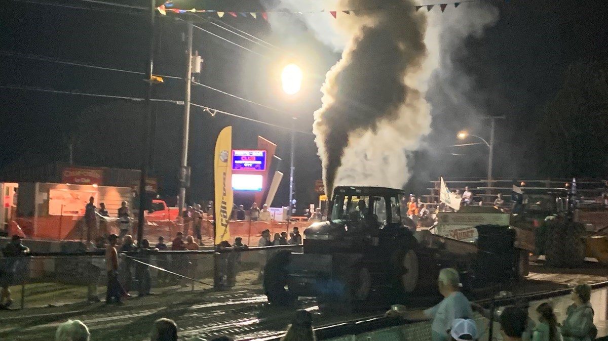 Retour en images sur la grande tire de tracteurs à Saint-Bernard