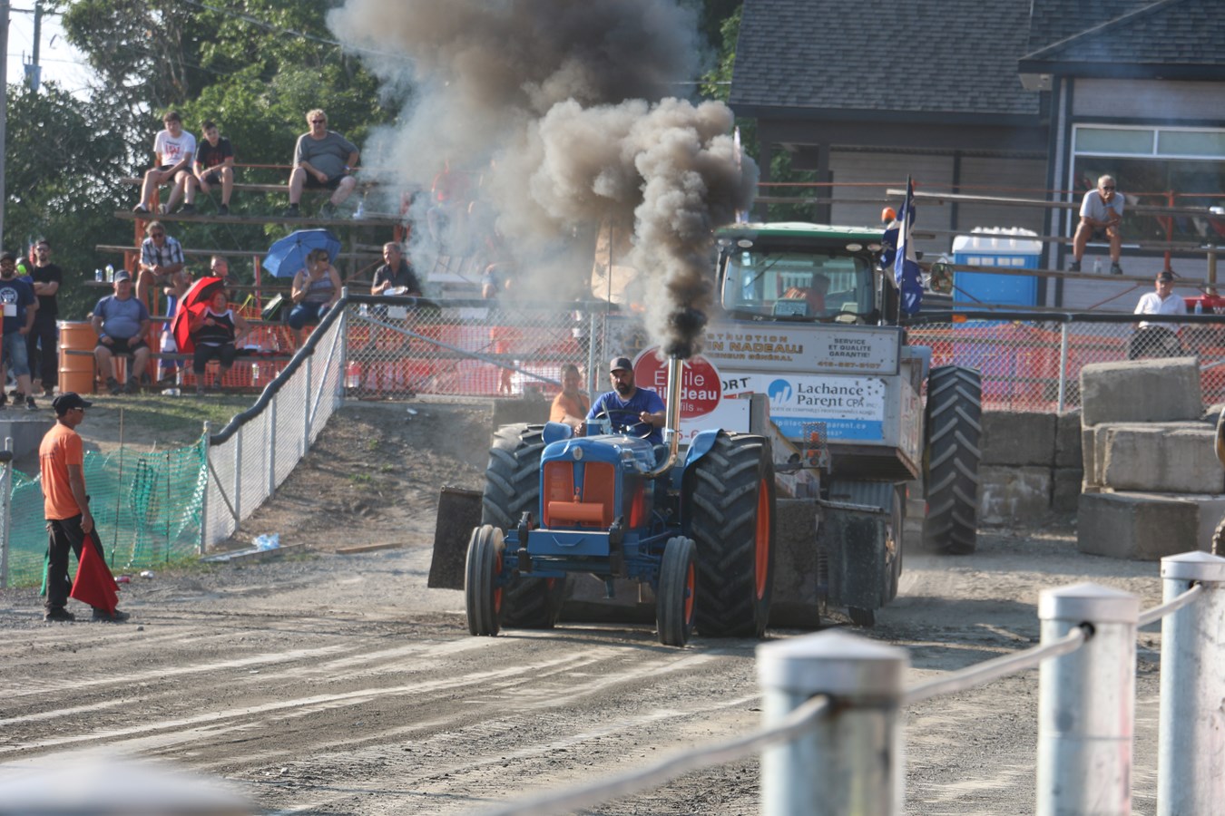 Retour en images sur la grande tire de tracteurs à Saint-Bernard
