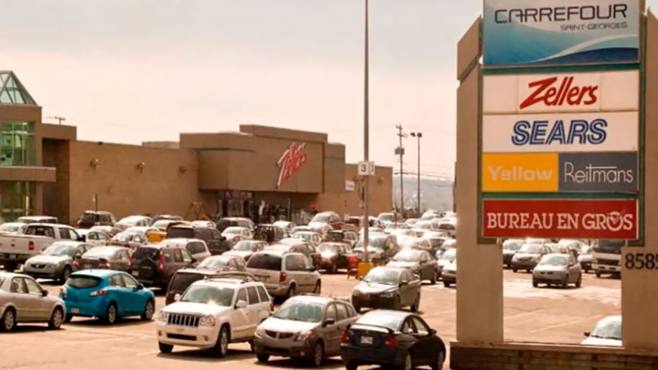 Le magasin Zellers du carrefour Saint-Georges