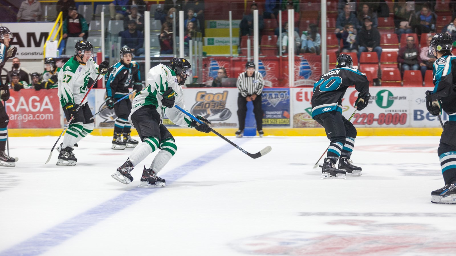 Une belle victoire pour le match inaugural des Condors hockey