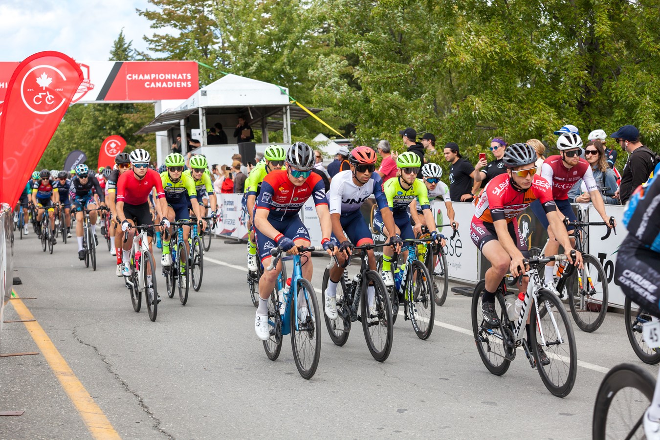Championnats canadiens sur route: Guillaume Boivin vainqueur des élites hommes
