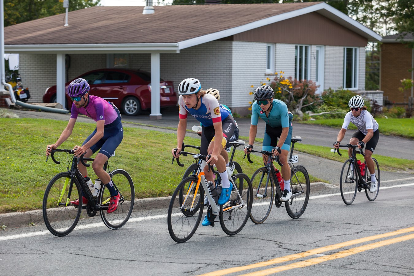 Championnats canadiens sur route: Guillaume Boivin vainqueur des élites hommes