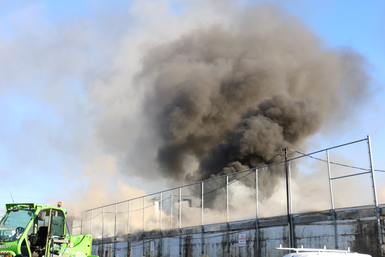Huit personnes blessées dans l'incendie chez Séchoirs de Beauce