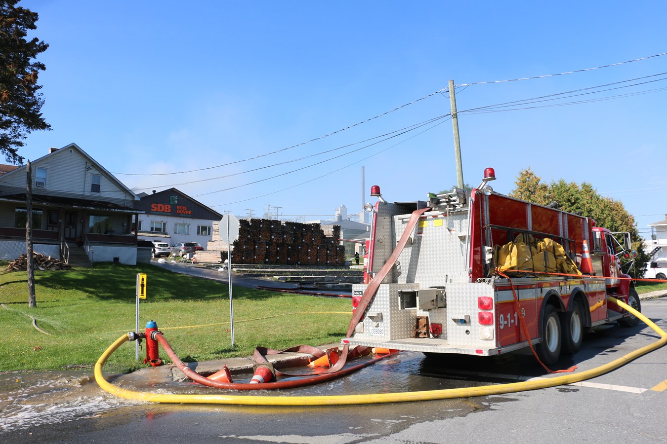 Huit personnes blessées dans l'incendie chez Séchoirs de Beauce