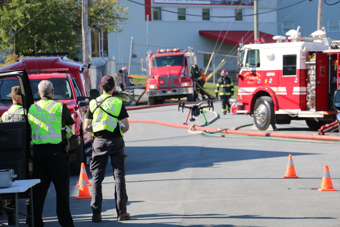 Incendie aux Séchoirs de Beauce: l'eau pompée à même la rivière Chaudière