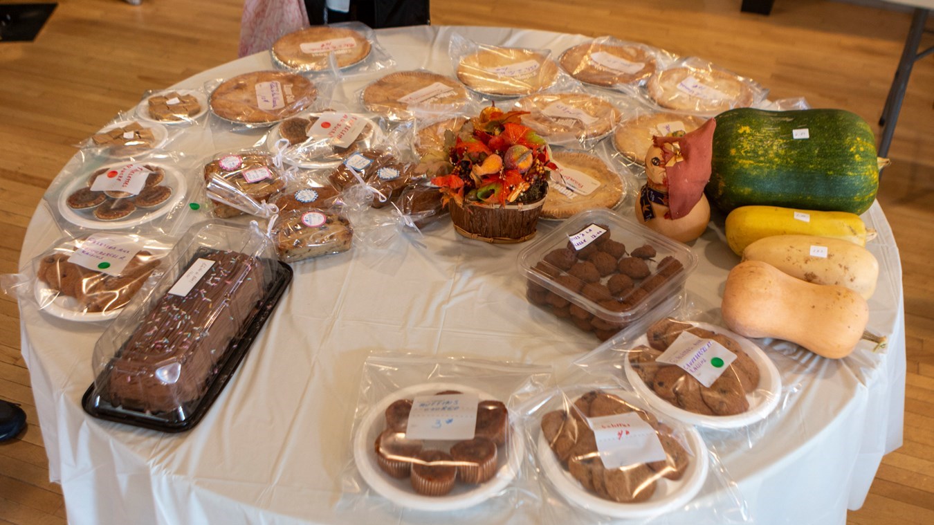 Le marché d'automne de Saint-Bernard se poursuit aujourd'hui