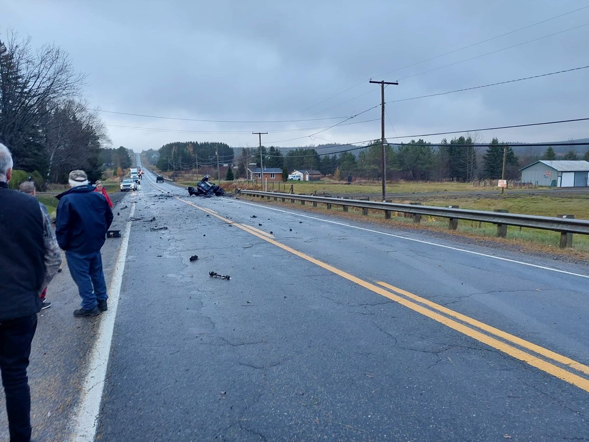 Une collision mortelle entre une voiture et un camion à Frontenac