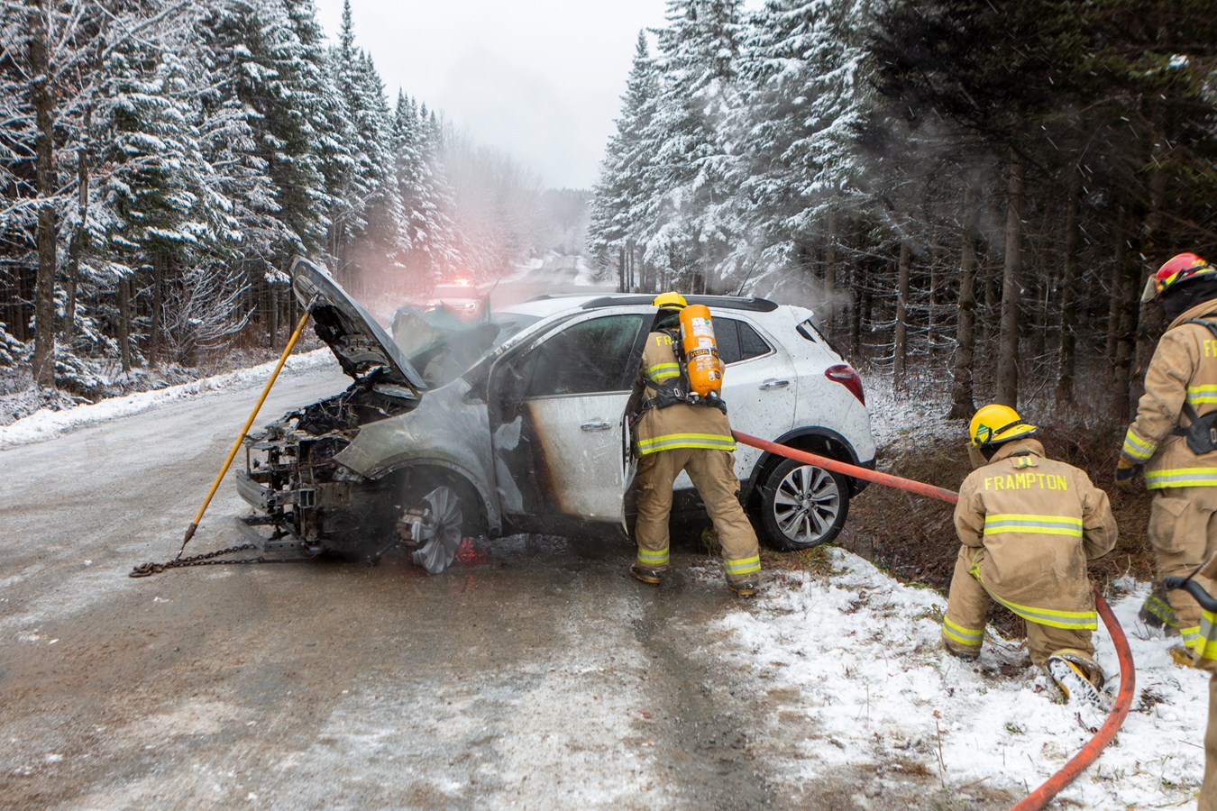 Une voiture a pris feu ce matin à Frampton