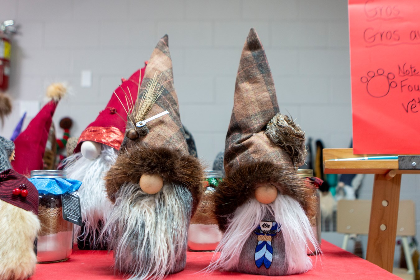 Des Gnomes de Noël fabriqués par cinq Beauceronnes