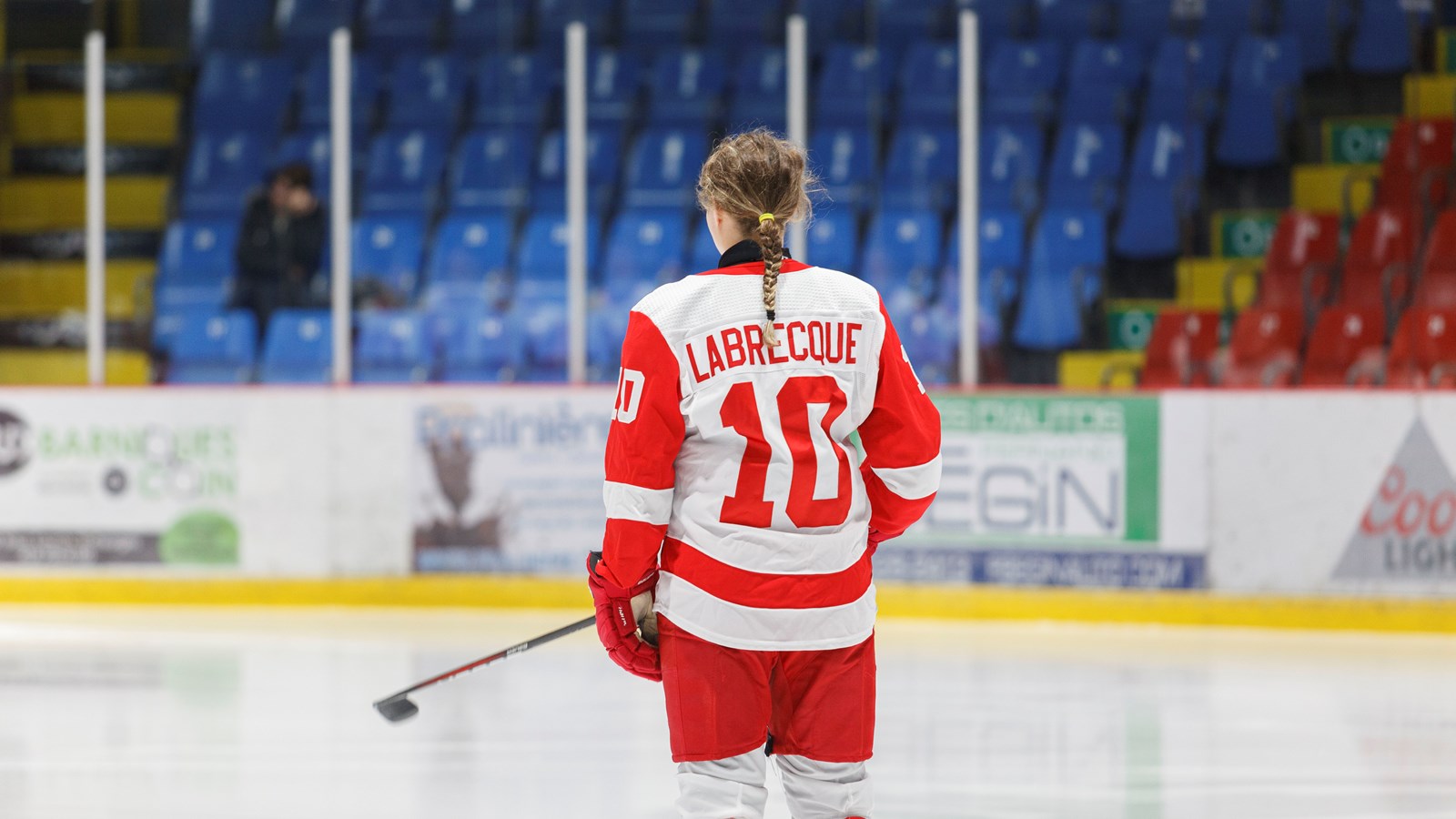Hockey féminin: les Beauceronnes chaleureusement accueillies par leurs supporters