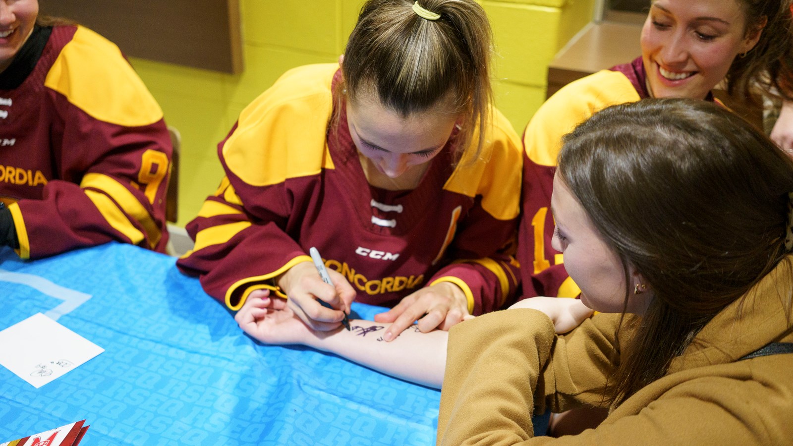 Hockey féminin: les Beauceronnes chaleureusement accueillies par leurs supporters
