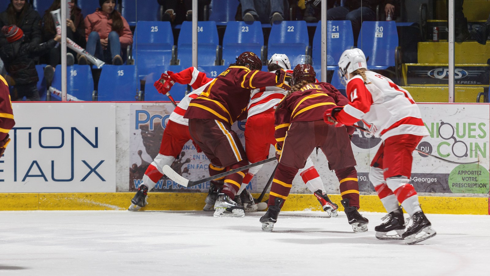 Hockey féminin: les Beauceronnes chaleureusement accueillies par leurs supporters