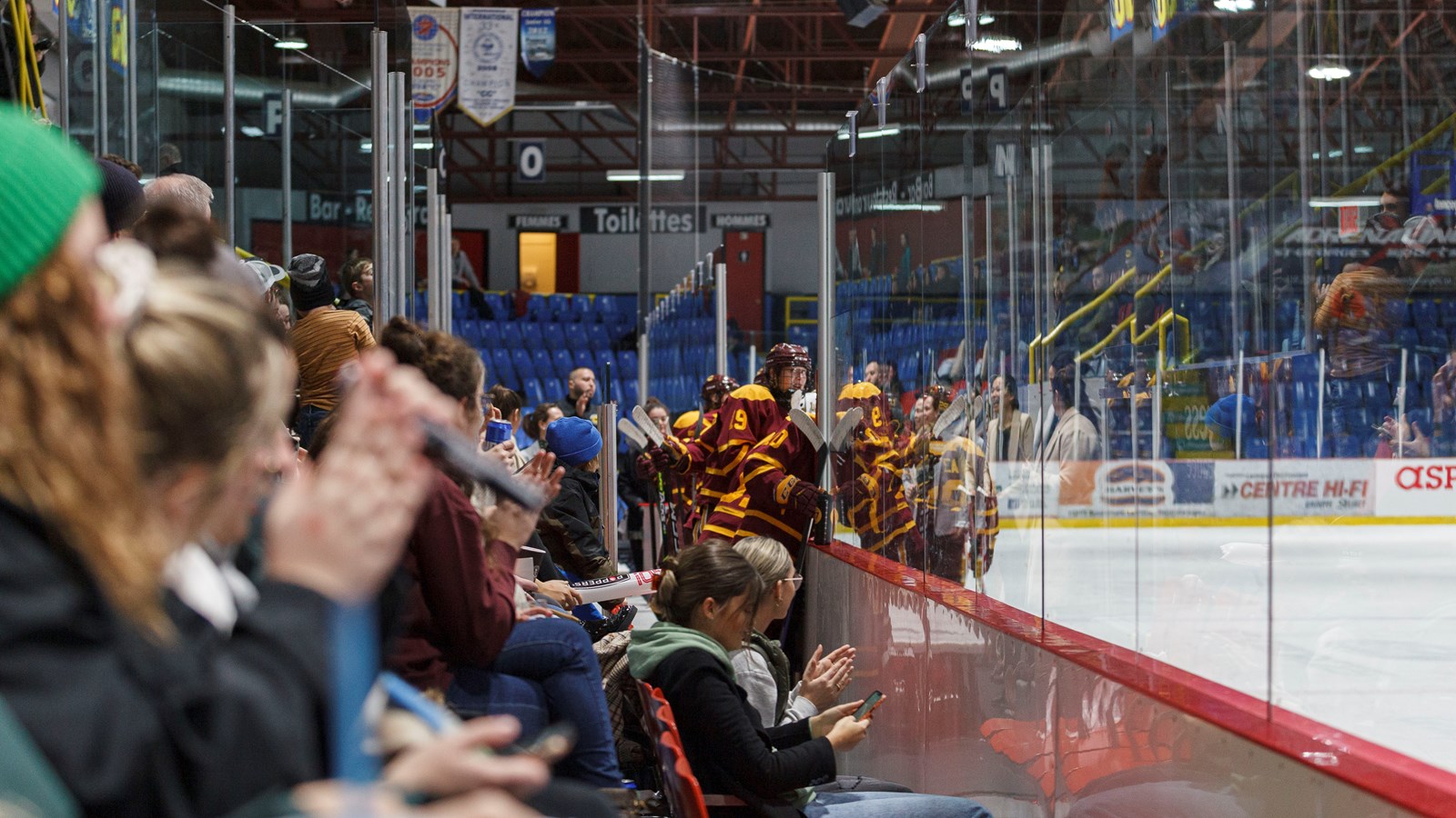 Hockey féminin: les Beauceronnes chaleureusement accueillies par leurs supporters