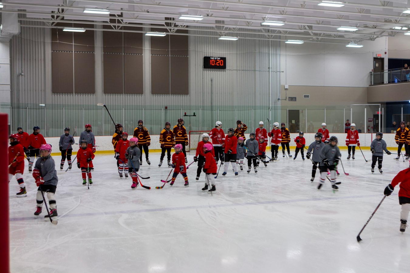 Des étoiles dans les yeux des jeunes hockeyeuses