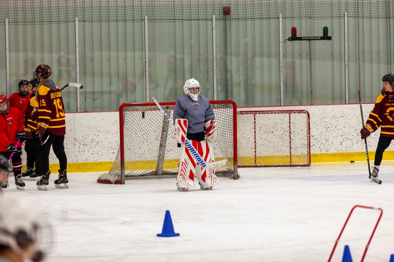 Des étoiles dans les yeux des jeunes hockeyeuses