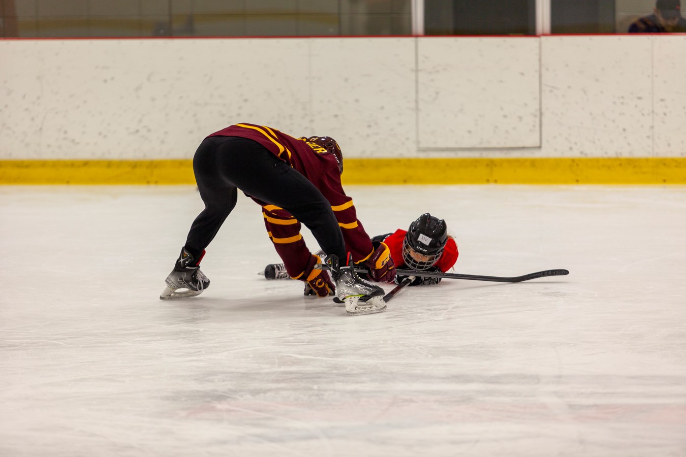 Des étoiles dans les yeux des jeunes hockeyeuses