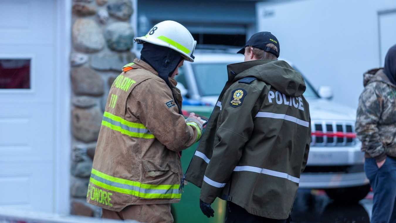 Vol, feu et accident en Haute-Beauce ce matin