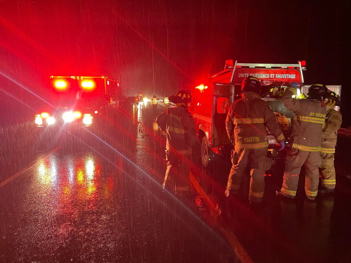 Accident impliquant quatre véhicules sur la route 204