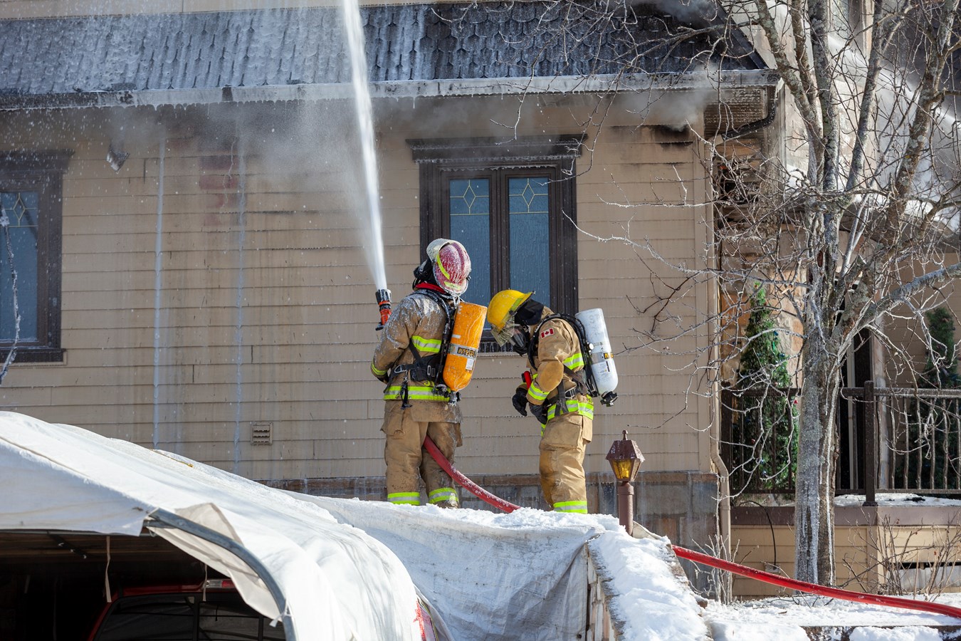 Saint-Côme-Linière: une résidence ravagée par les flammes à Noël