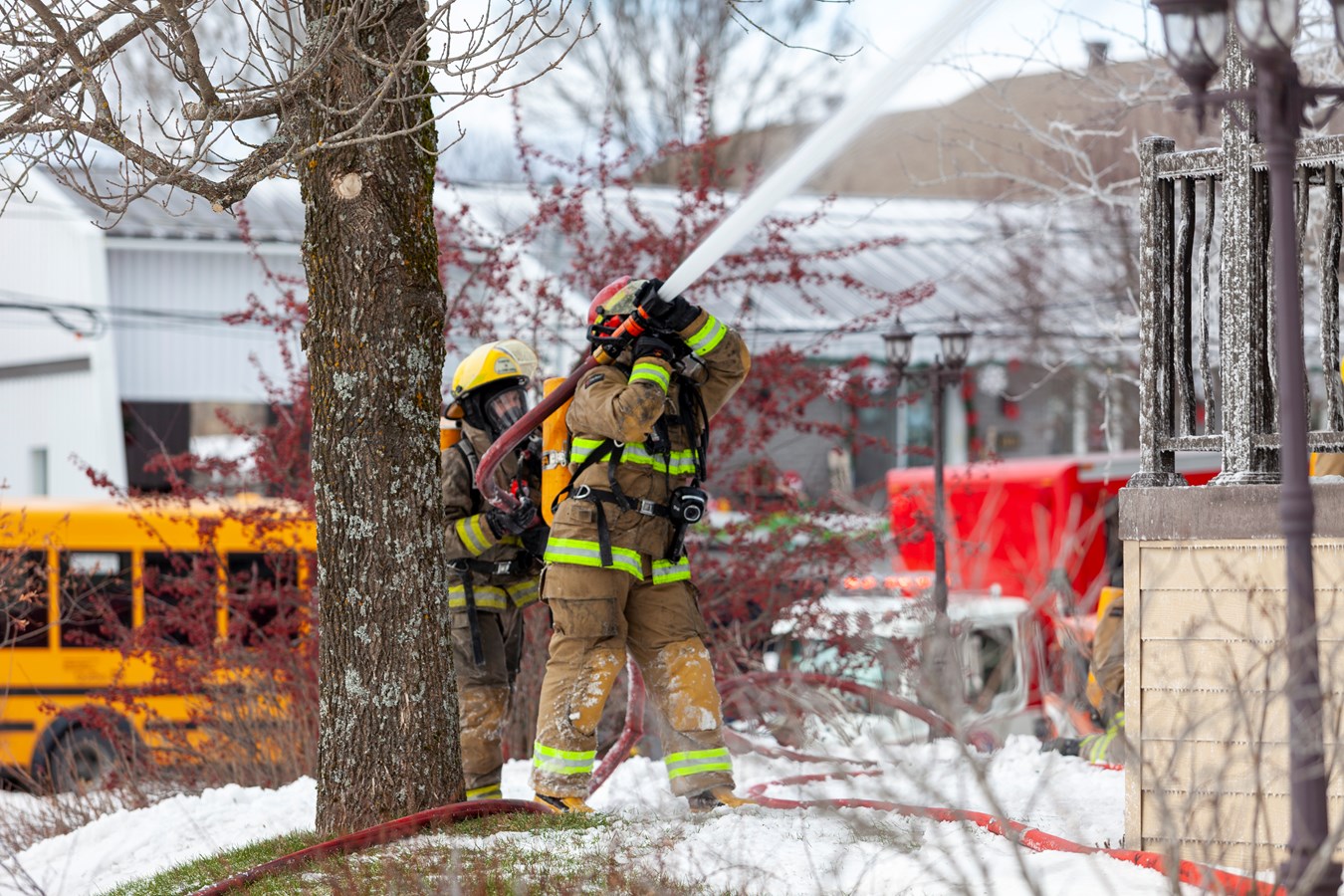 Saint-Côme-Linière: une résidence ravagée par les flammes à Noël