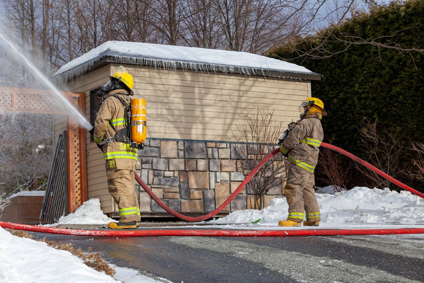 Saint-Côme-Linière: une résidence ravagée par les flammes à Noël