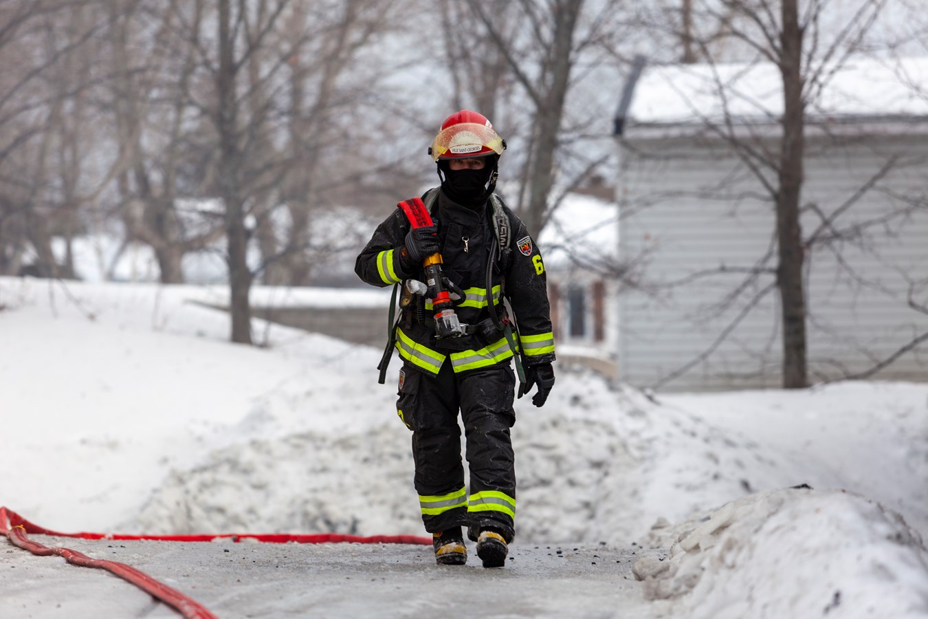Saint-Côme-Linière: une résidence ravagée par les flammes à Noël