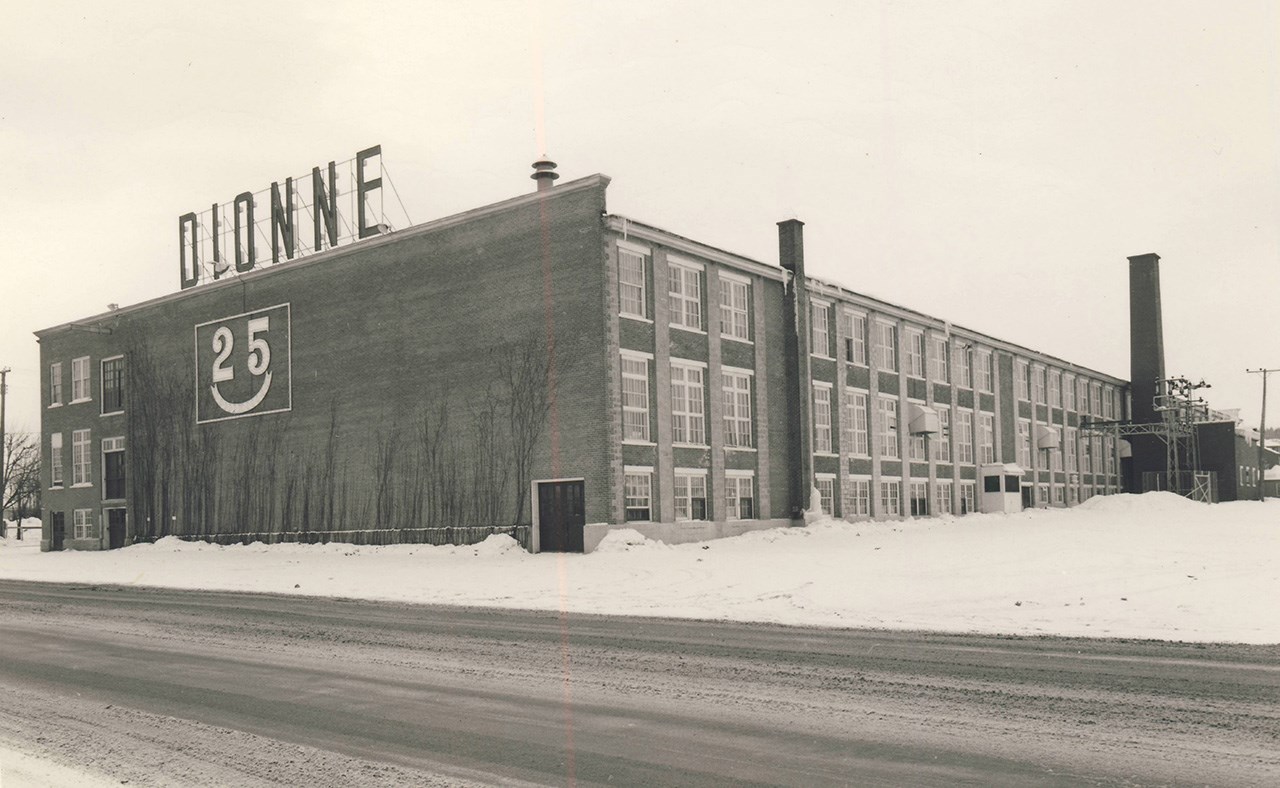 La manufacture Dionne Spinning Mills.